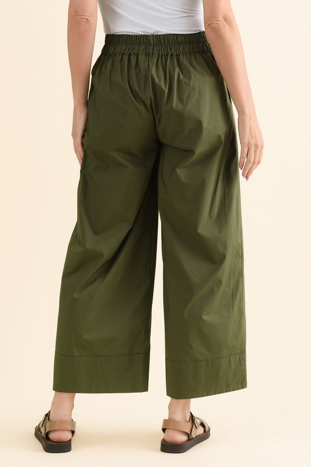 Mirra Khaki Cotton Pocket Pants,Back,Brunette model,alt text|model:MJ image 4