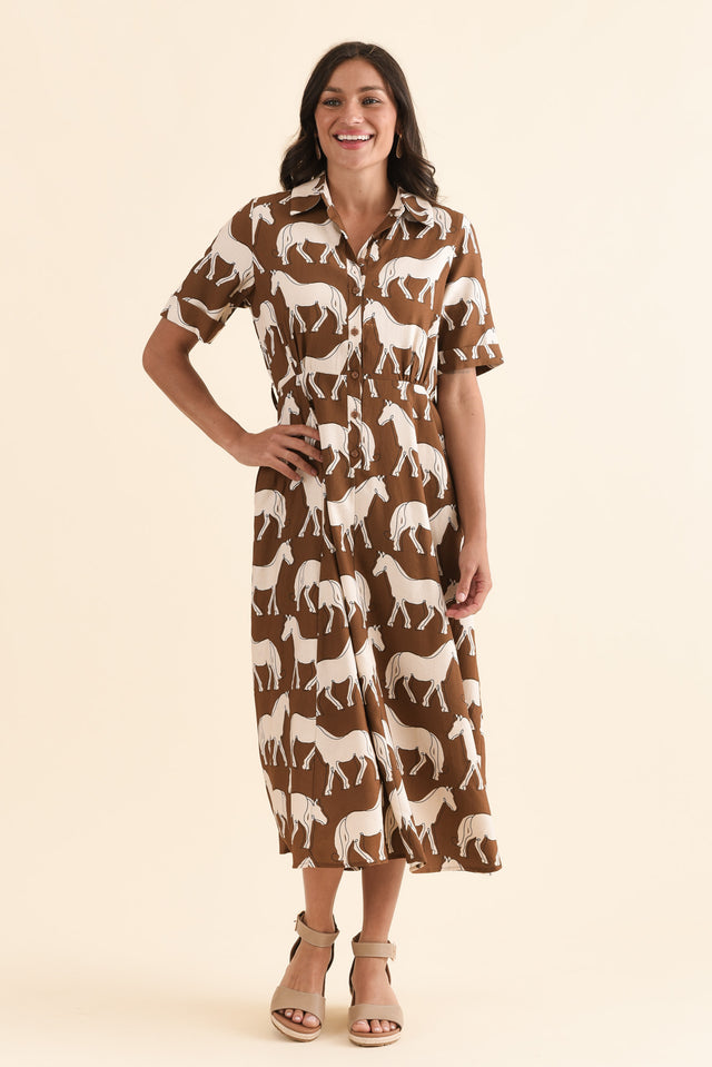 Molly Brown Horse Linen Shirt Dress,Full Body,Brunette model,alt text|model:Brontie image 2