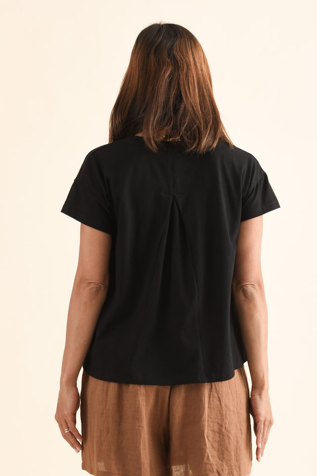 Monroe Black Cotton Pleated Tee,Back,Brunette model,alt text|model:Cara image 4
