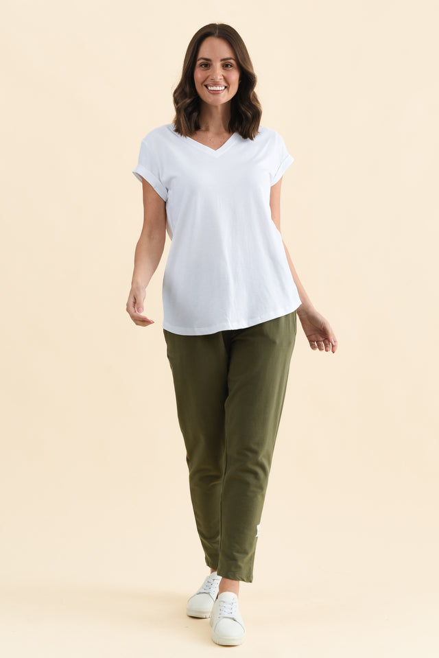 Monte White Cotton Vee Tee,Full Body,Brunette model,alt text|model:MJ image 6