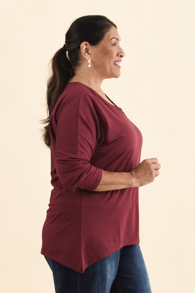Munich Burgundy V Neck Top,Brunette model,alt text|model:Pilita image 11
