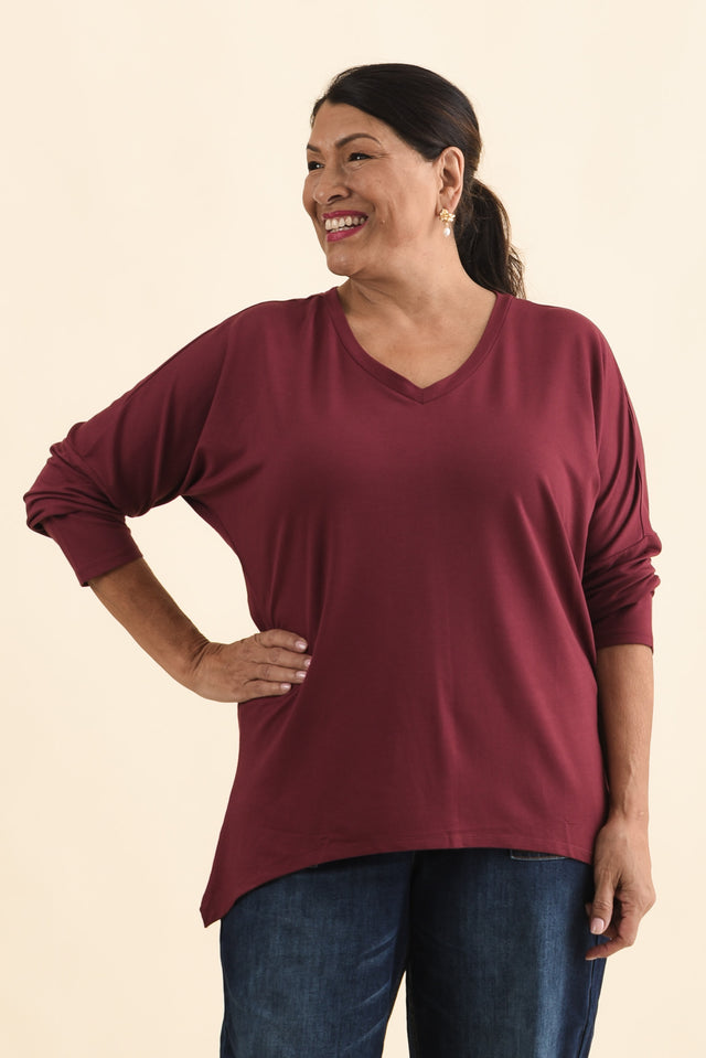 Munich Burgundy V Neck Top,Brunette model,alt text|model:Pilita image 9