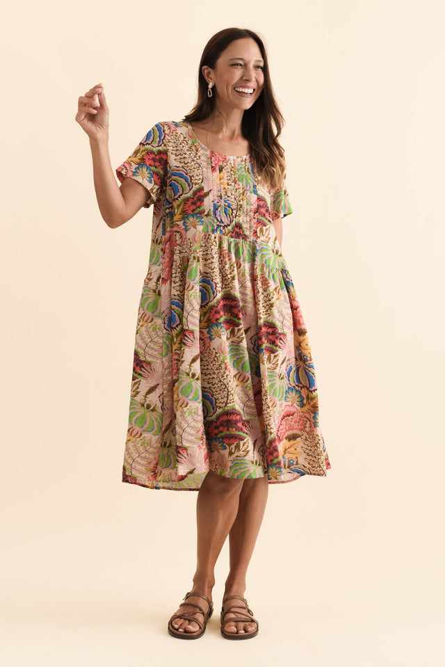 alt text|model:Cara image 6