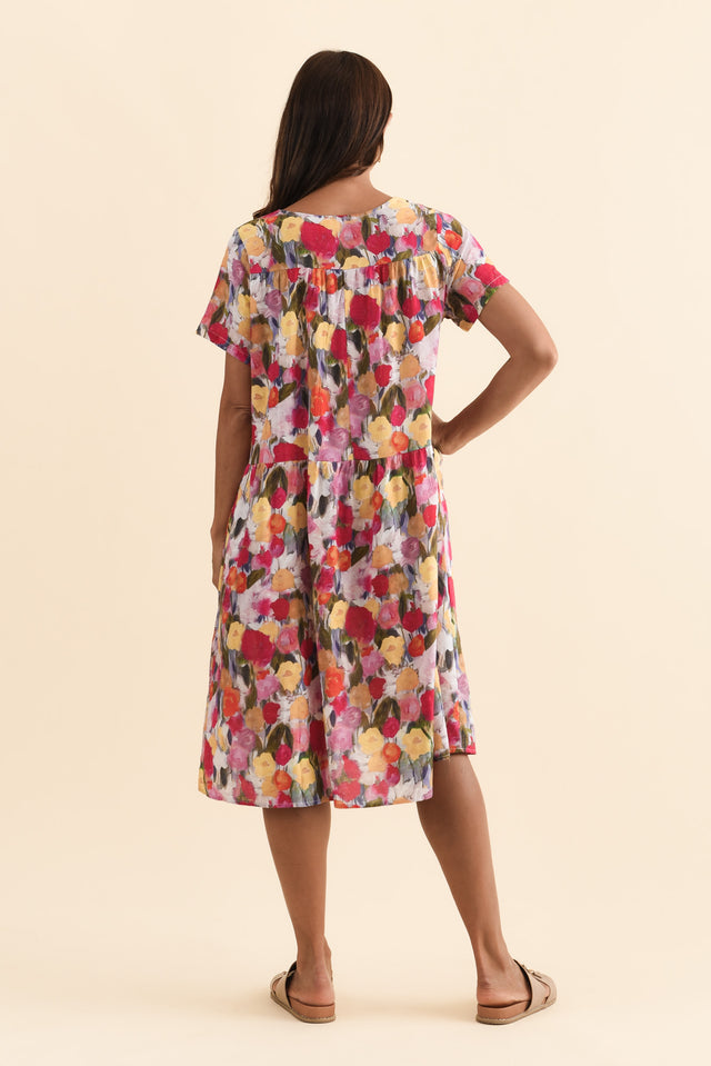 alt text|model:Cara image 4