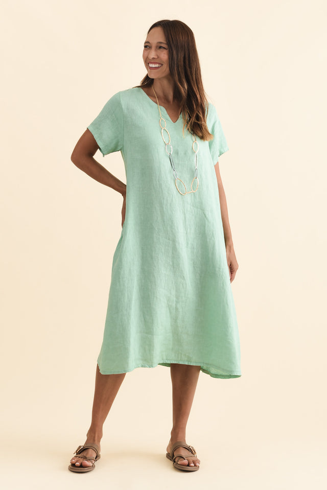 Nara Aqua Linen Pocket Dress,Brunette model,alt text|model:Cara image 3