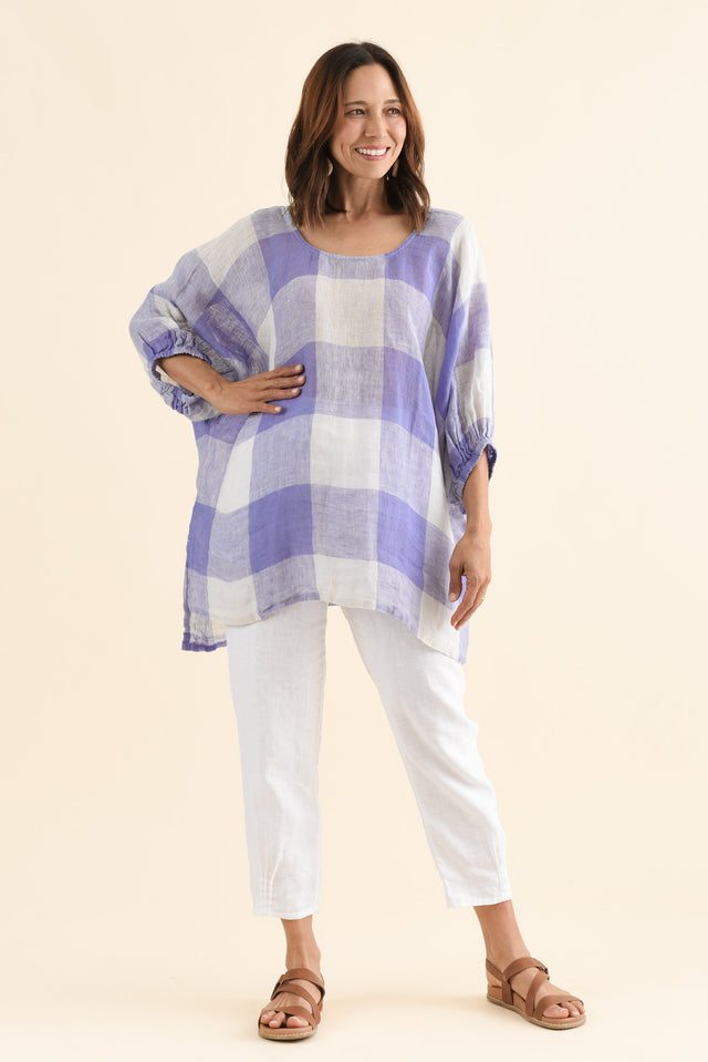 Nassau Blue Check Linen Top,Full Body,Brunette model,alt text|model:Cara image 2