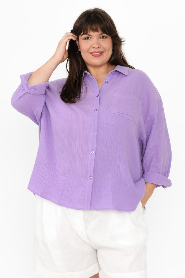 plus-size,curve-tops,plus-size-shirts,plus-size-cotton-tops,alt text|model:Gabby image 8