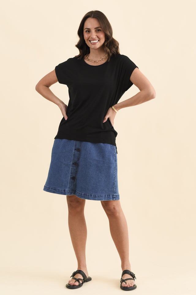 Newton Black Drape Tee,Full Body,Brunette model,alt text|model:MJ image 7
