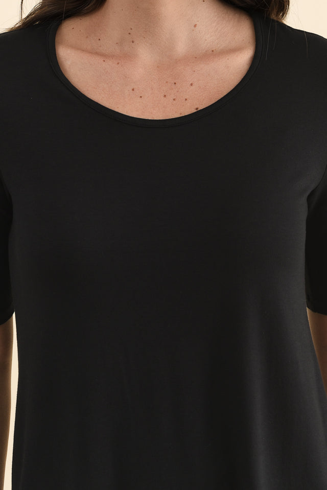 Nicky Black Half Sleeve Top,Detail,Brunette model,alt text|model:MJ image 6