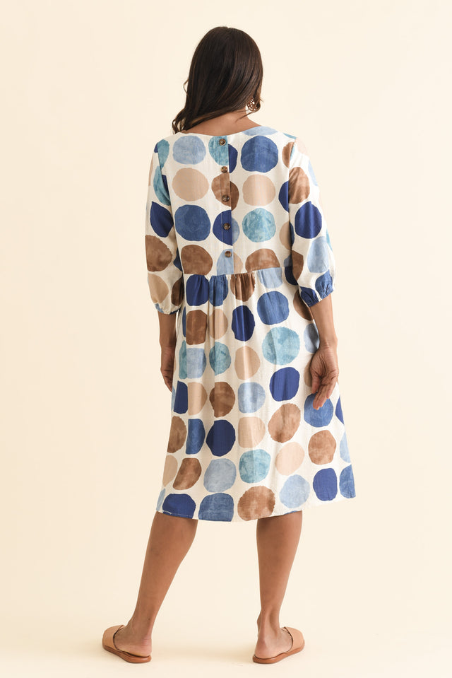 alt text|model:Cara image 5