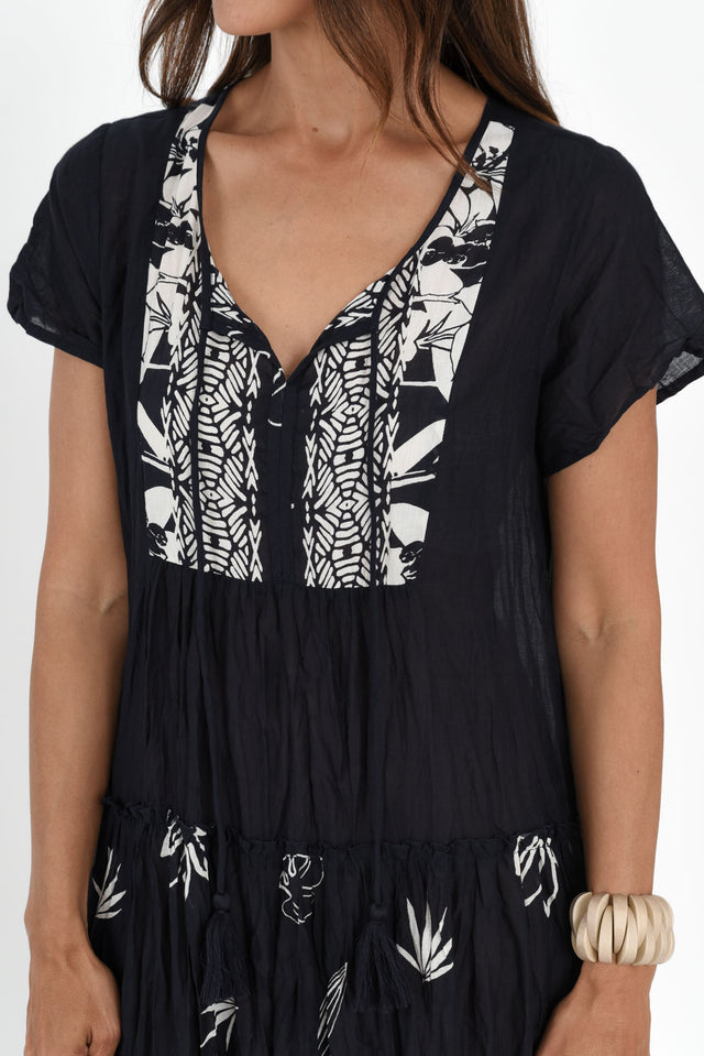 alt text|model:Cara image 7