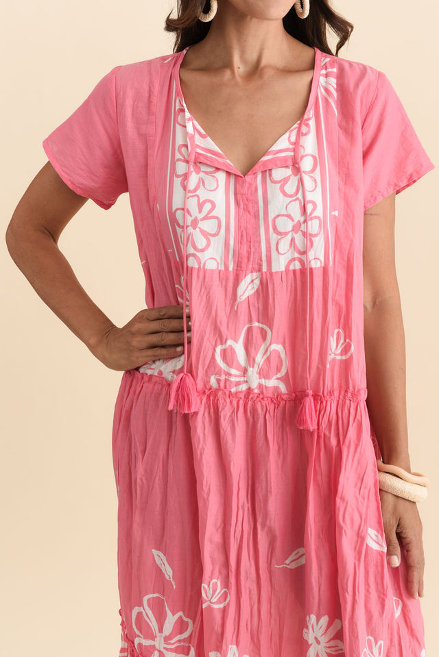 alt text|model:Cara image 5