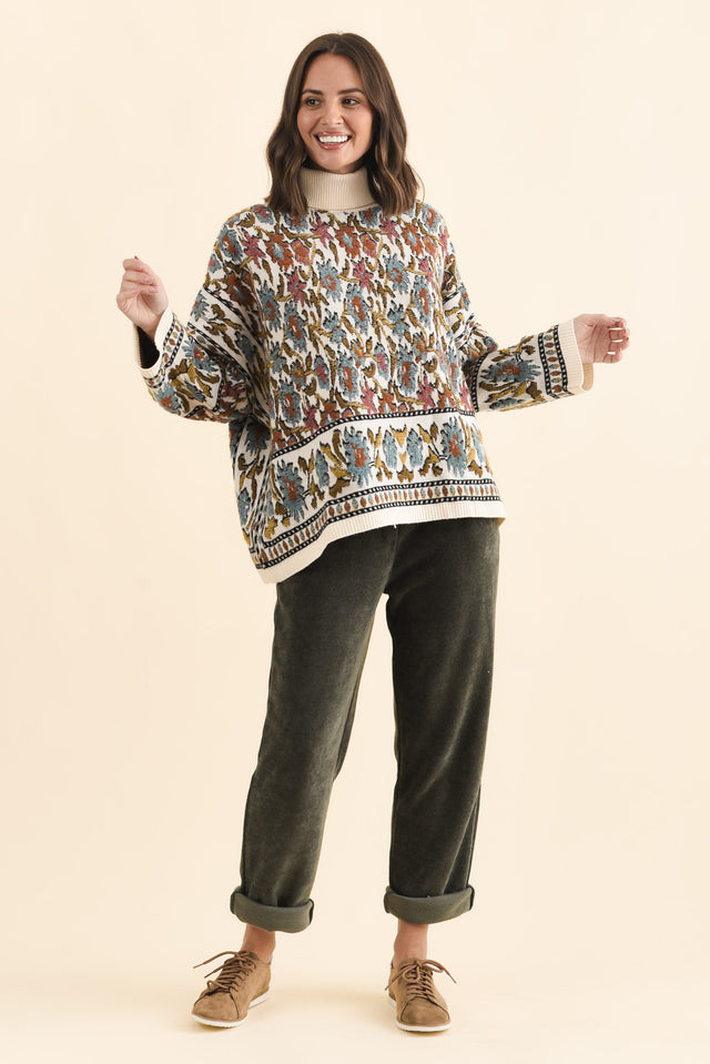 Nordin Cream Motif Knit Jumper,Brunette model,alt text|model:MJ image 7