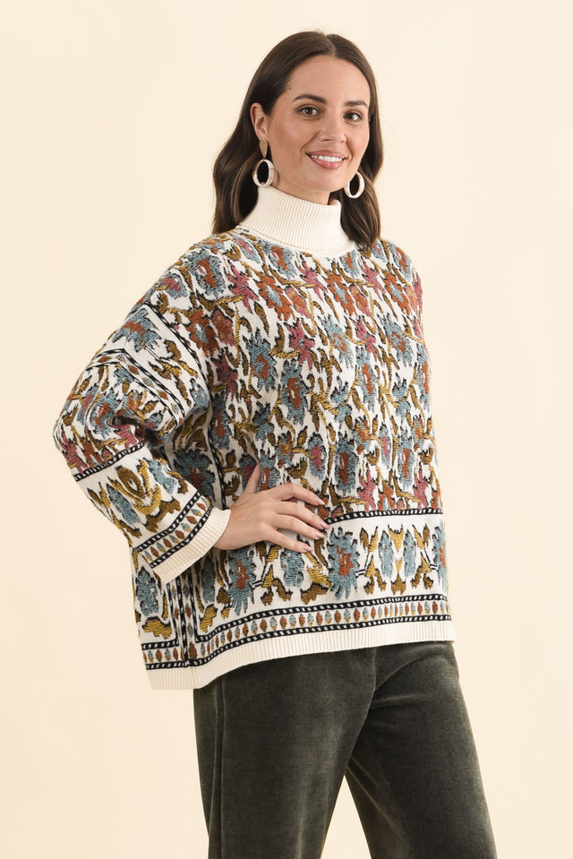 Nordin Cream Motif Knit Jumper,Brunette model,alt text|model:MJ image 4