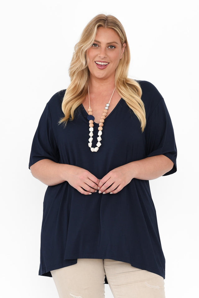 plus-size,curve-tops,plus-size-sleeved-tops,alt text|model:Caitlin