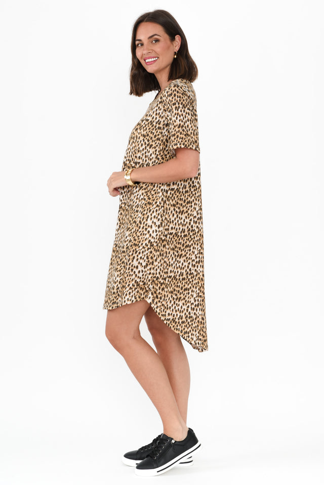 alt text|model:MJ image 5