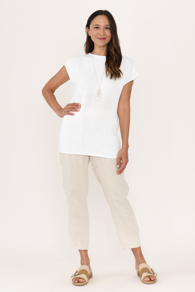 alt text|model:Cara image 7