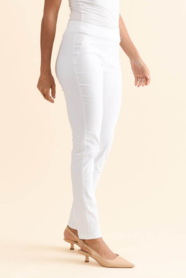 alt text|model:Brontie image 6