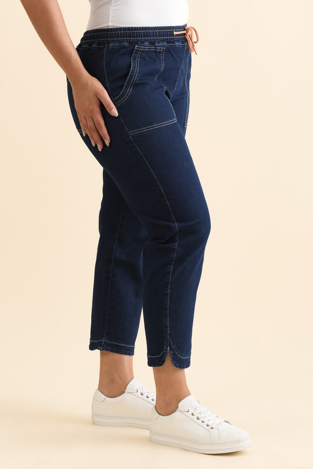 Orbe Indigo Denim Drawstring Jeans,Brunette model,alt text|model:Emilia image 10