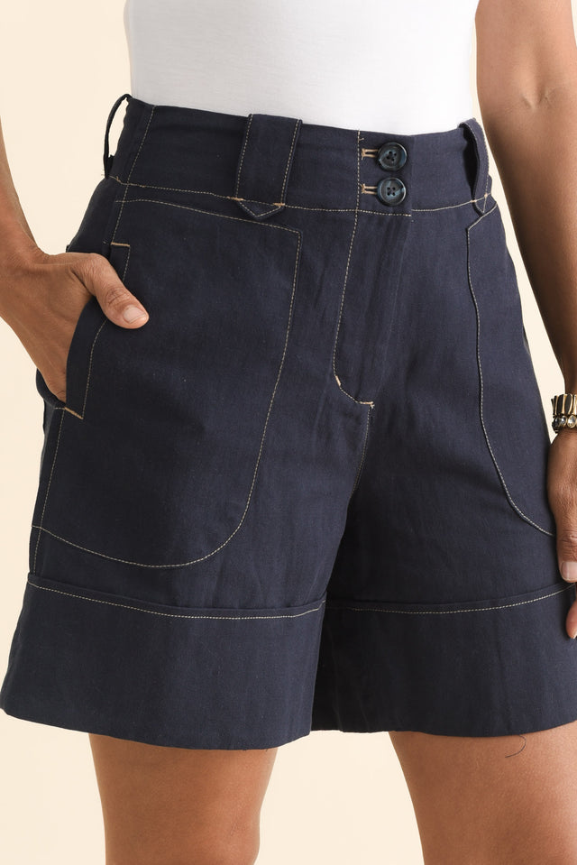 alt text|model:Cara image 6