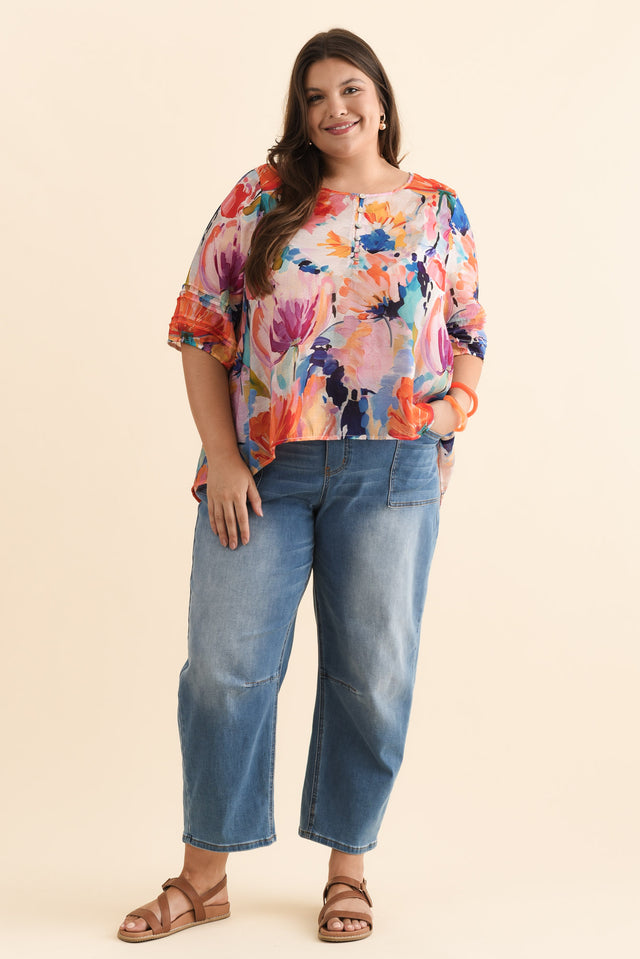 Paden Orange Floral Button Top,Brunette model,alt text|model:Gabby image 9