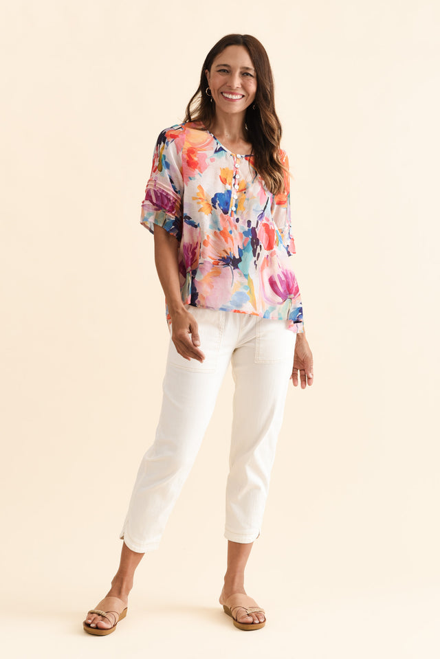 alt text|model:Cara image 7