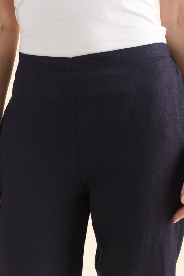 Paolo Navy Linen 7/8 Pants image 5