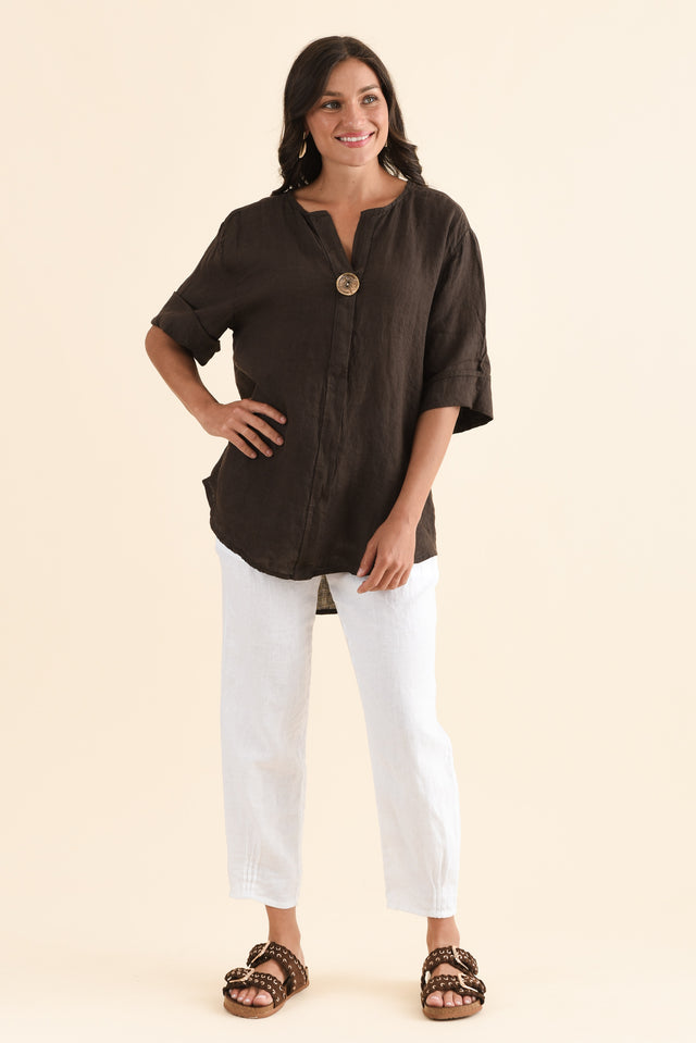 Payton Chocolate Linen Button Top,Full Body,Brunette model,alt text|model:Brontie image 6