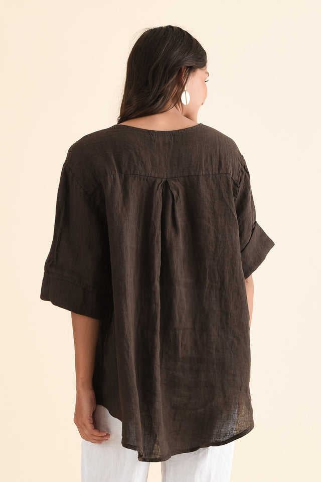 Payton Chocolate Linen Button Top,Back,Brunette model,alt text|model:Brontie image 4