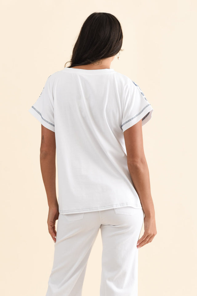 alt text|model:Brontie image 5