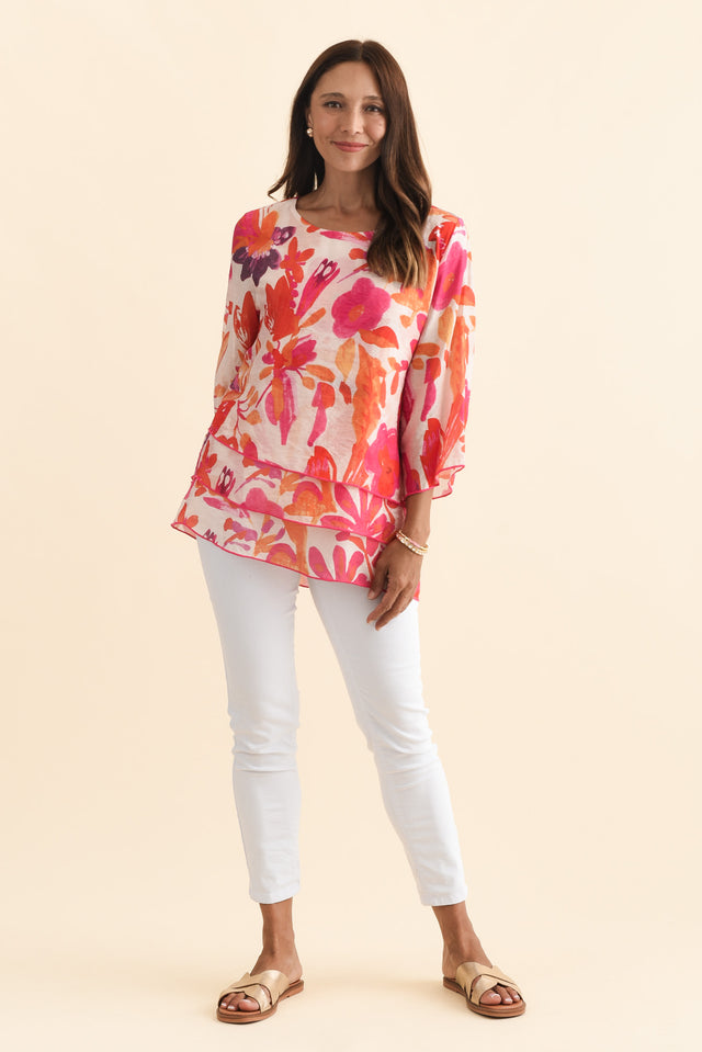 alt text|model:Cara image 7