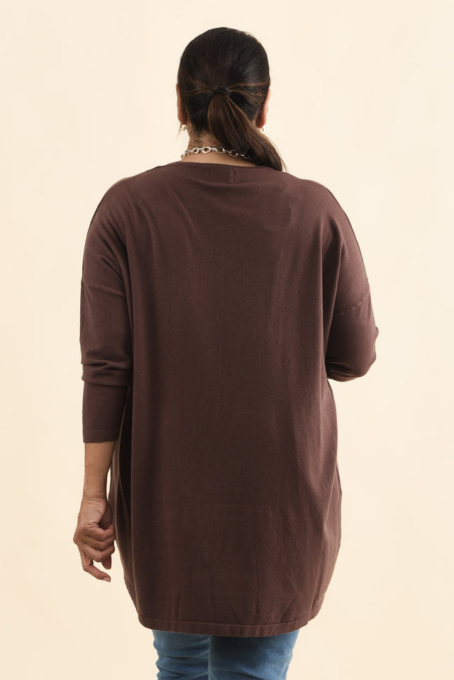 Piper Brown V Neck Knit Jumper,Brunette model,alt text|model:Pilita image 12