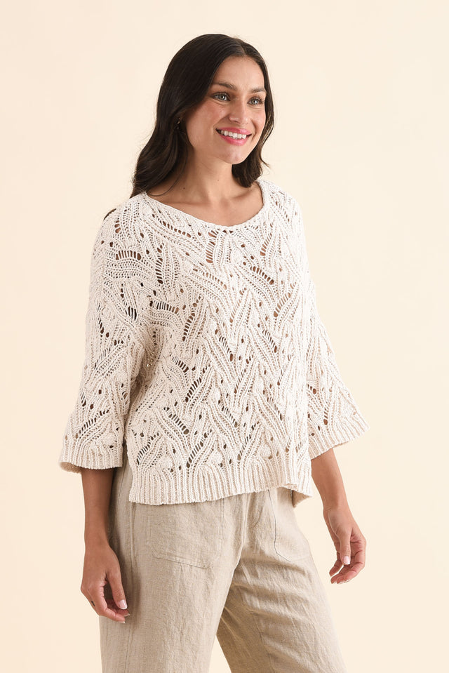 Prima Cream Woven Top,Side,Brunette model,alt text|model:Brontie image 3
