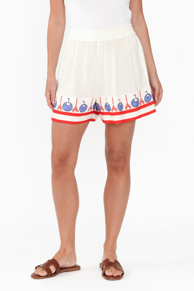 Raye Cream Island Relaxed Shorts,Brunette model,alt text|model:MJ