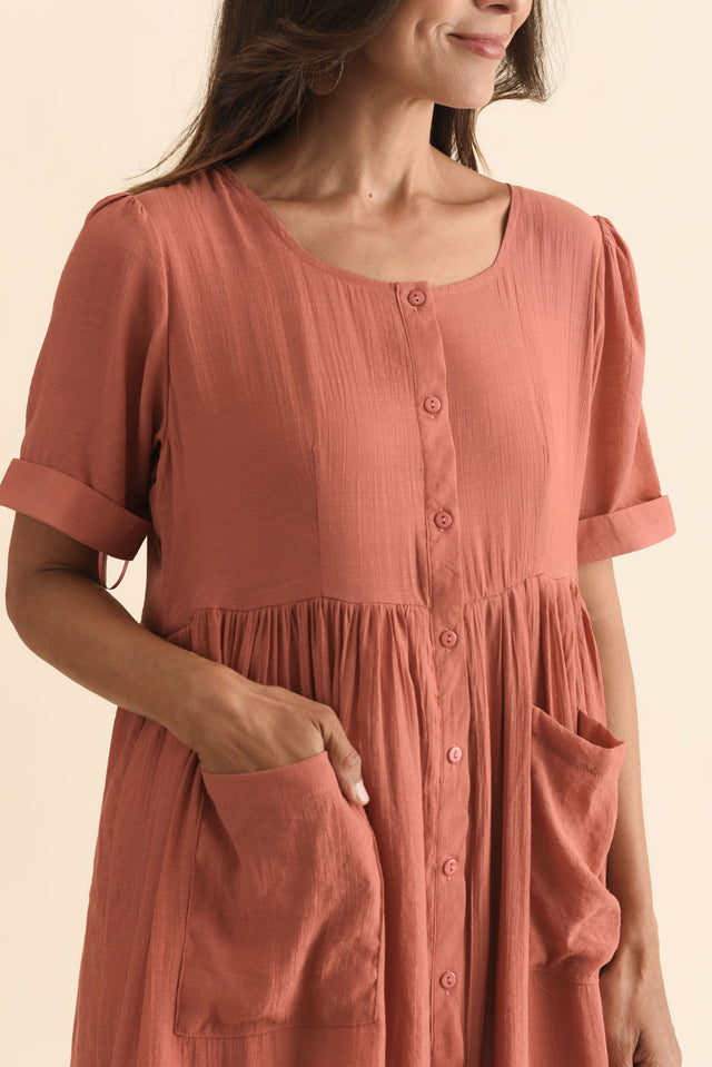 alt text|model:Cara image 7