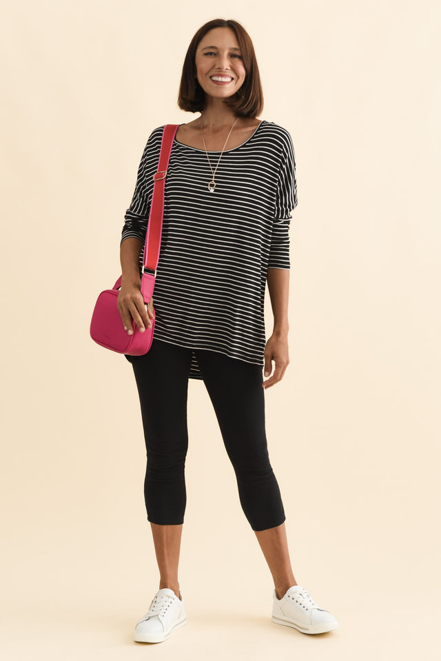 alt text|model:Cara image 3