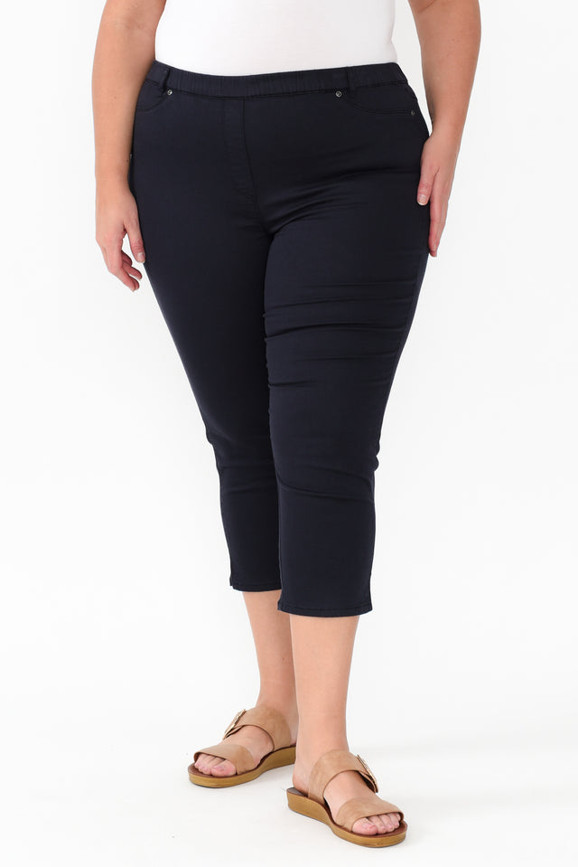 plus-size,curve-basics,curve-bottoms,plus-size-pants,plus-size-basic-bottoms,alt text|model:Caitlin