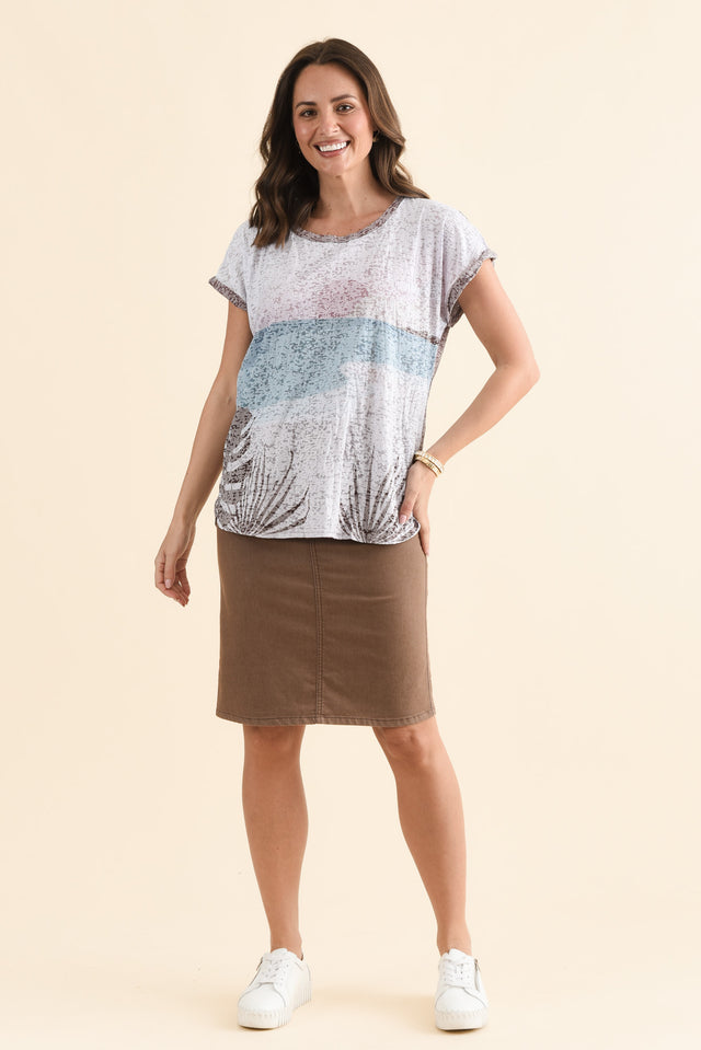 Relta Mocha Beach Cotton Blend Tee,Full Body,Brunette model,alt text|model:MJ image 2