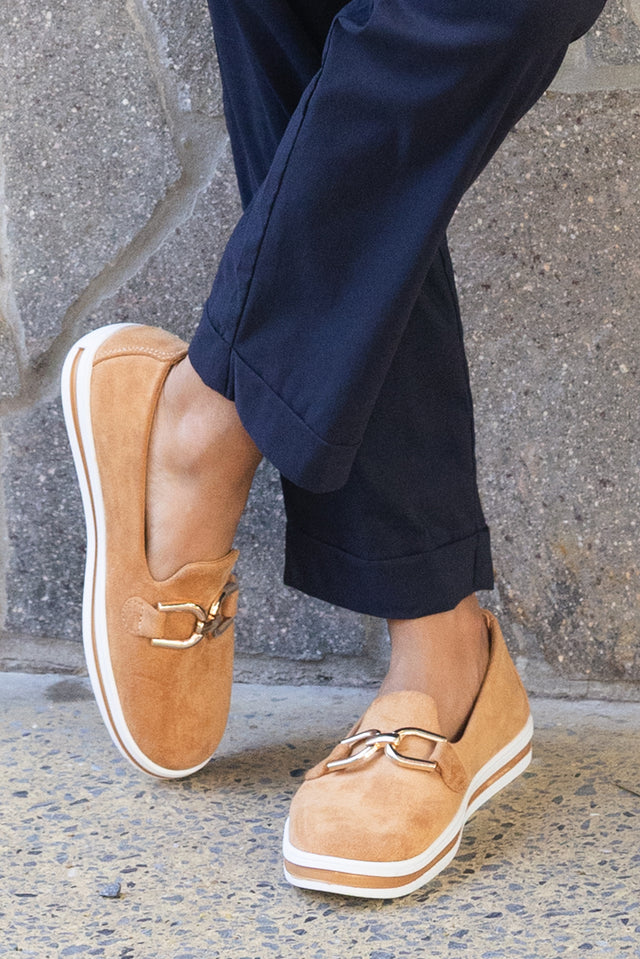Nature Tan Platform Loafer
