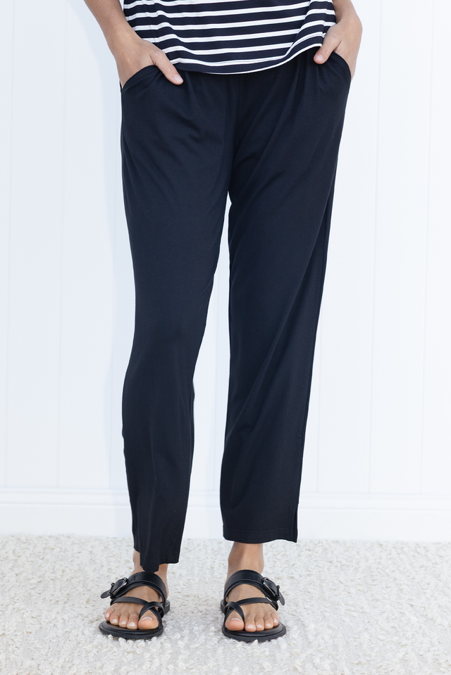 Lopez Black Pocket Pants,Brunette model,Lifestyle