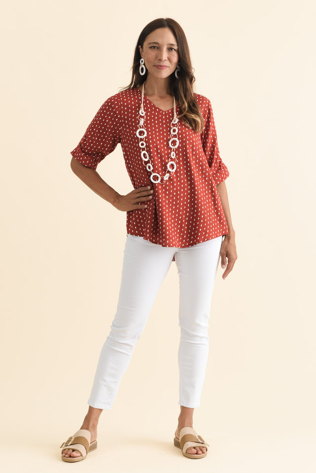 alt text|model:Cara image 3