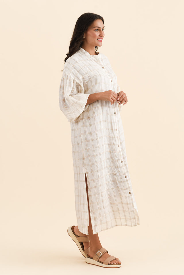 alt text|model:Brontie image 3