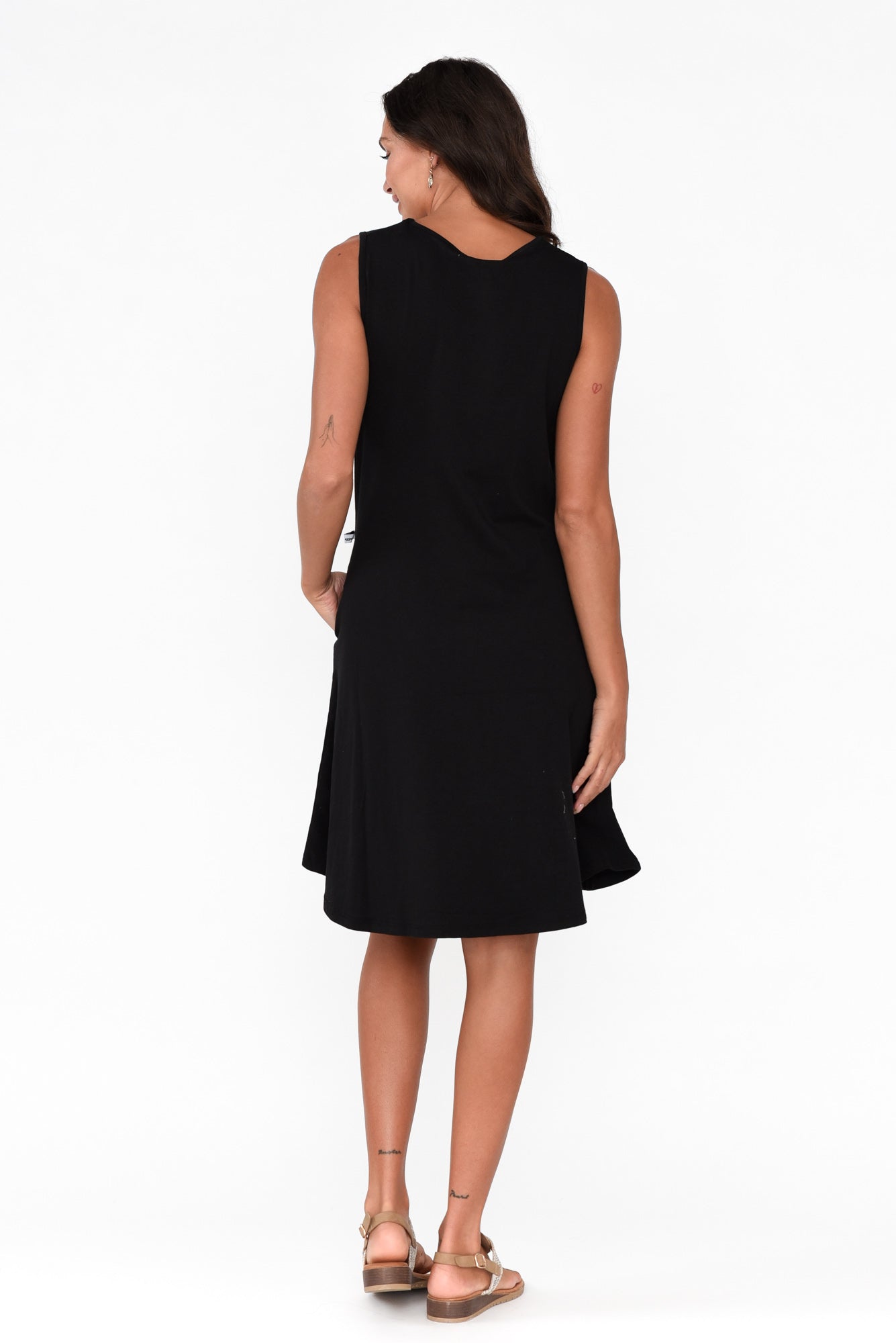 Black swing outlet dress australia