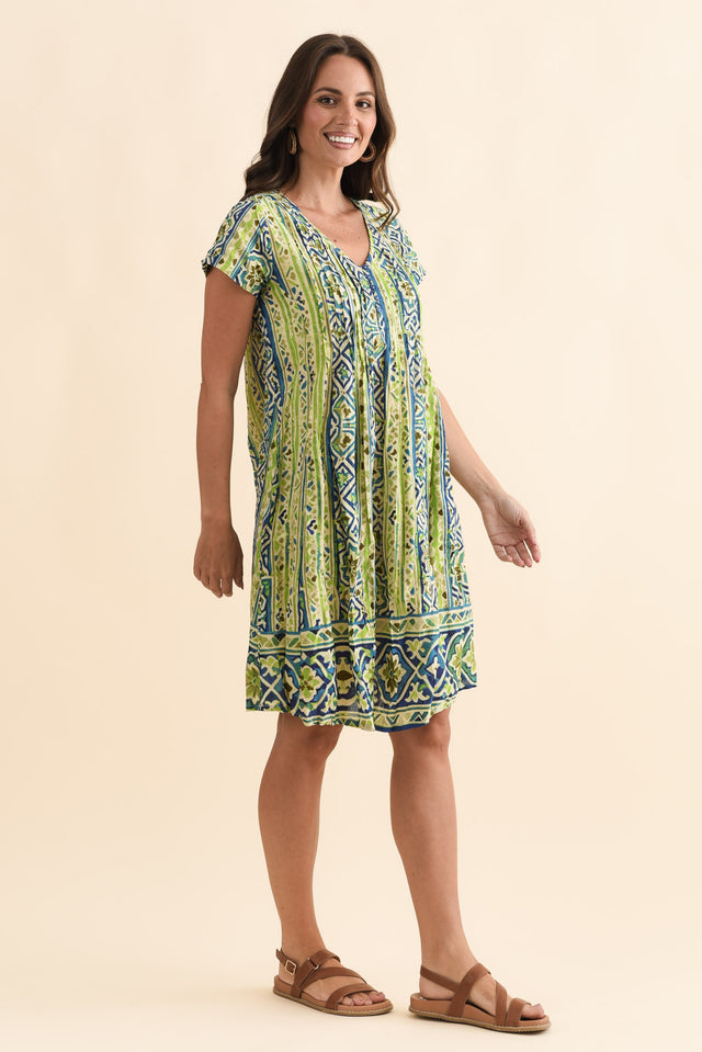 alt text|model:MJ image 3