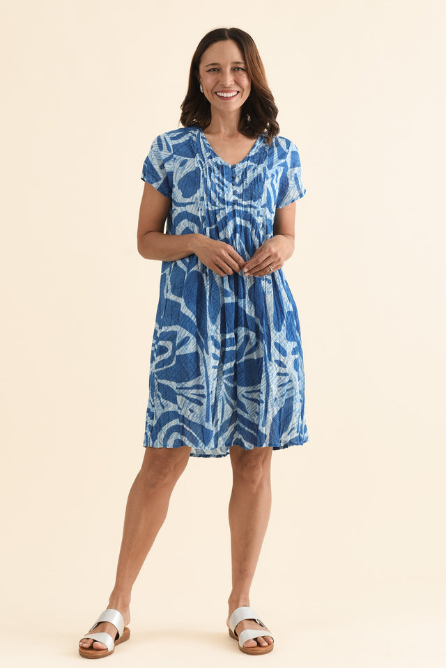 Sabina Cobalt Abstract Crinkle Cotton Dress,Full Body,Brunette model,alt text|model:Cara image 6