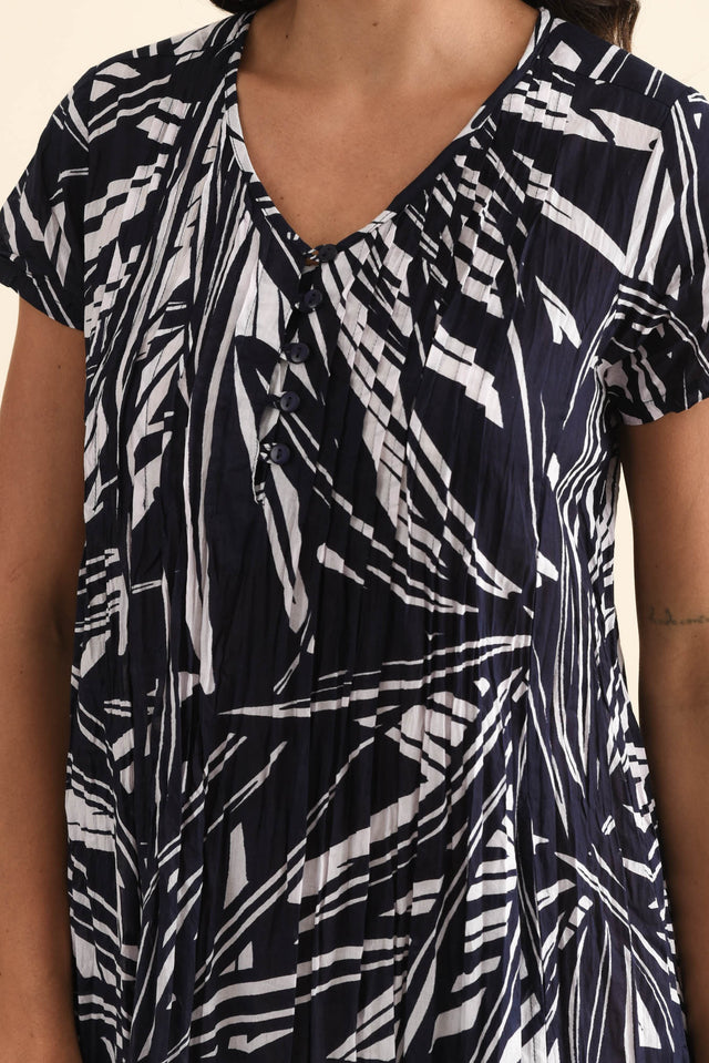 alt text|model:Brontie image 5