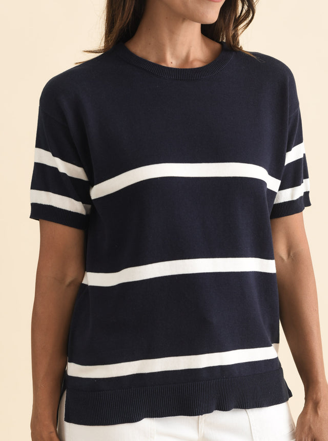 alt text|model:Cara image 6