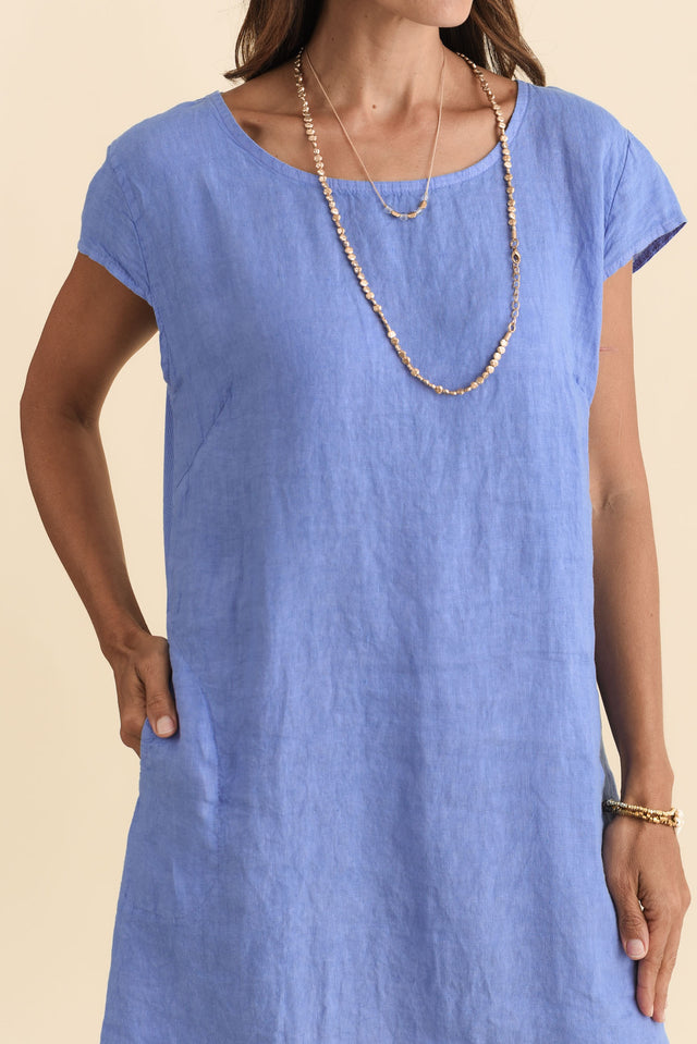 alt text|model:Cara image 6