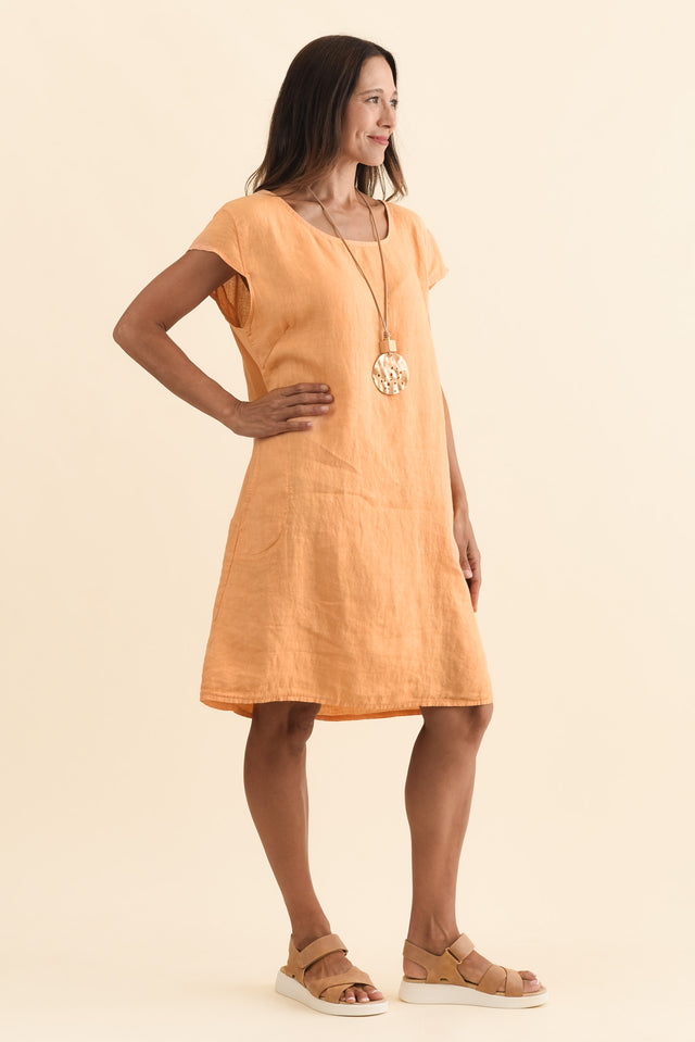 Sahara Peach Linen Pocket Dress,Brunette model,alt text|model:Cara image 4