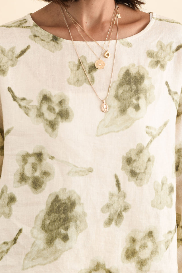 Saloma Cream Floral Linen Scoop Neck Top,Brunette model,alt text|model:Cara image 6